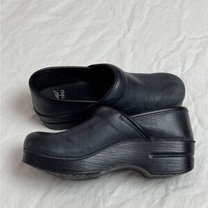 Dansko Professional Black Leather Clogs Womens Size EU 37 Comfort Classic